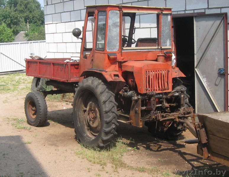 трактор т16 

