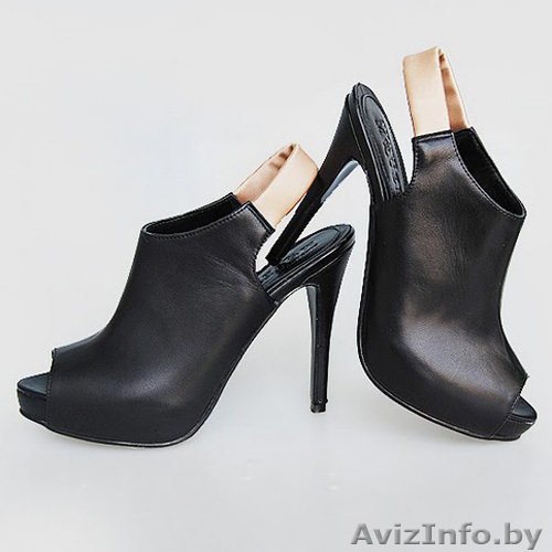 Обувь Christian Louboutin, Lorenzi, Yves Saint Laurent, A.Wang, коллекции 2011г. - Изображение #1, Объявление #102797