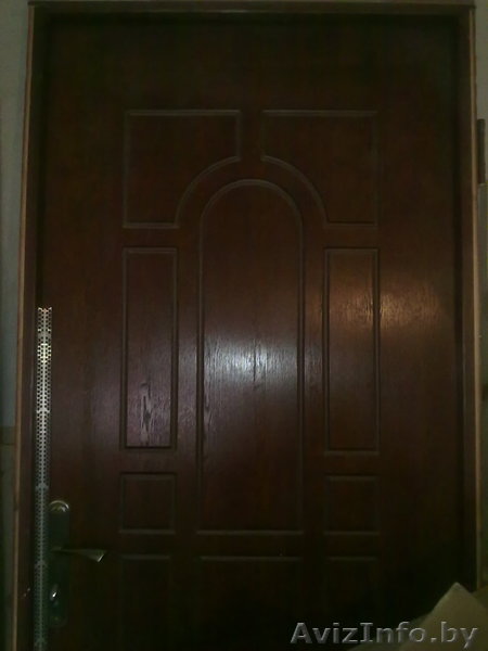 Продам дверь входную, шпонированный дуб, немного б/у - Изображение #1, Объявление #261047
