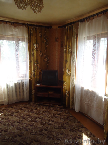 Полдома (Новинки) с участком 6 соток,  баня, гараж на 2 авто, погреб, сад - Изображение #1, Объявление #746114