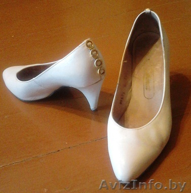 ПРОДАМ ЖЕНСКИЕ ТУФЛИ Б/У  - Изображение #1, Объявление #921794