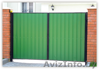 Ворота распашные из профильной трубы и рифлённого металического листа - Изображение #1, Объявление #1321501