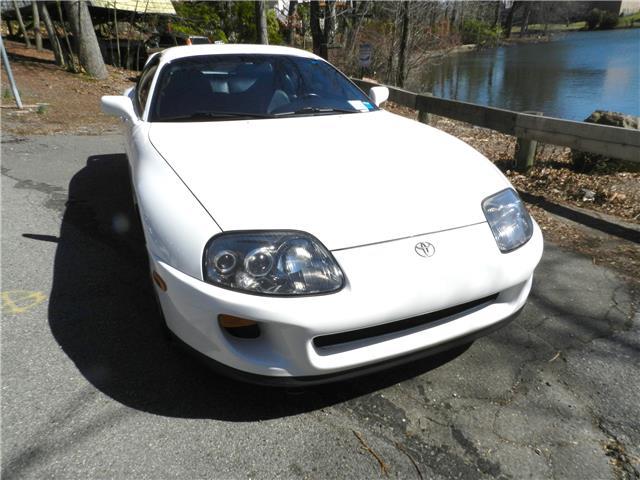 Neatly Used 1994 Toyota Supra Twin Turbo w/Sport Roof - Изображение #1, Объявление #1654435