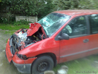 додж караван 2,4 бенз 1999г.в красный аварийный бит в морду - Изображение #1, Объявление #50353