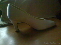 Продаю атласные туфли белого цвета - Изображение #1, Объявление #57523