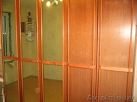 Шкаф 3-х секционный,зеркальный,в очень хорошем состоянии. - Изображение #1, Объявление #306362