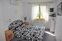 Коттедж с видом на озером, бассейном и бильярдом - Изображение #1, Объявление #1050236