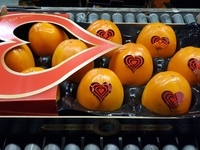 Предлагаем оптовые поставки хурмы(персимон) из Испании - Изображение #1, Объявление #1715442