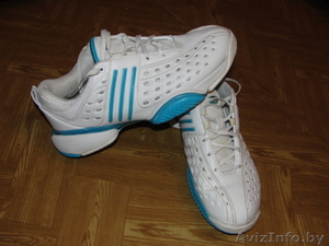 кроссовки Adidas(теннисные), р-р 7, б/у хорошее состояние, 50 у.е. - Изображение #1, Объявление #37550