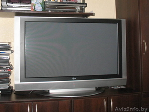 Телевизор LG 42PC1RV плазма, диагональ 106 см, б/у, идеал.сост., серебристый - Изображение #1, Объявление #175662