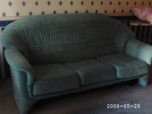 Продаётся диван и кресло,кровать, трельяж и тумбочка - Изображение #1, Объявление #301944
