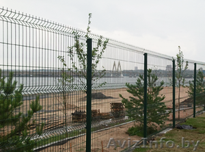 Забор оцинкованный в комплекте с столбами.