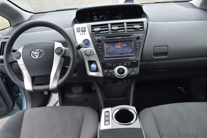 Автомобиль Тoyota Prius V - Изображение #9, Объявление #1550066