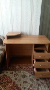 Стол компьютерный письменный