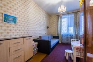 3-комнатная квартира в солидном сталинском доме на Долгобродской 11 - Изображение #1, Объявление #1657162