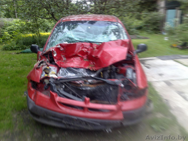 додж караван 2,4 бенз 1999г.в красный аварийный бит в морду - Изображение #2, Объявление #50353