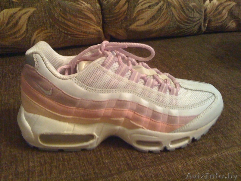  Кроссовки фирмы Nike размер 38(24 см) новые. - Изображение #1, Объявление #144538