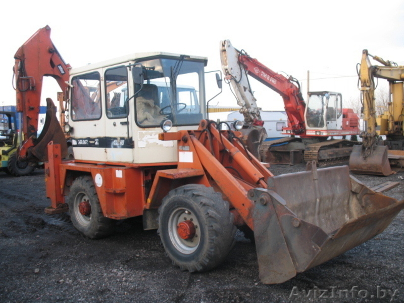 Погрузчик-эксковатор  Schaeff SKB 902 - Изображение #3, Объявление #174460