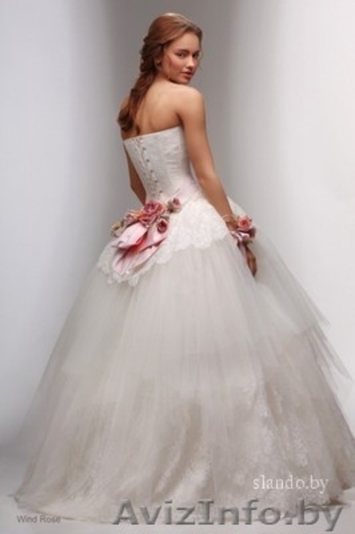 Продается очень красивое свадебное платье - Изображение #2, Объявление #253414