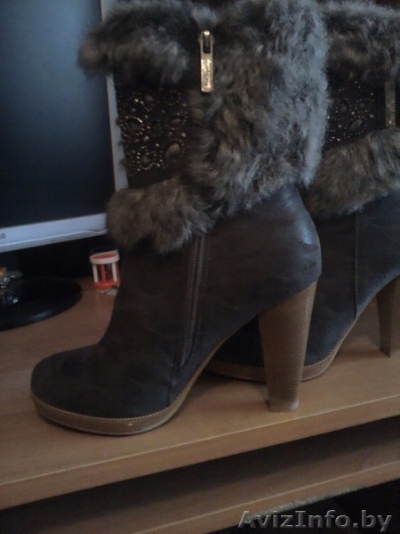 Женские сапожки 36 размер - Изображение #1, Объявление #471082