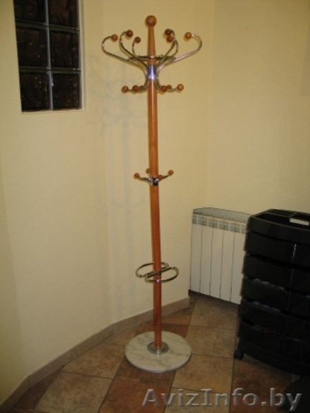 стойка администратора, ресепшен, стол с дверцами, вешалки РП очень красивые и уд - Изображение #4, Объявление #574405