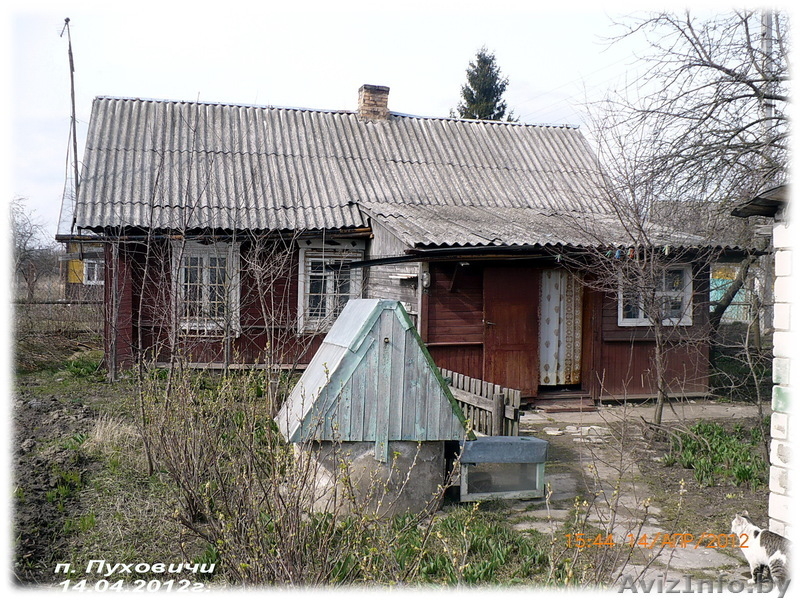 В центре пос. Пуховичи, Минская обл., дом с хозпостройками и участком земли - 12 - Изображение #1, Объявление #629817