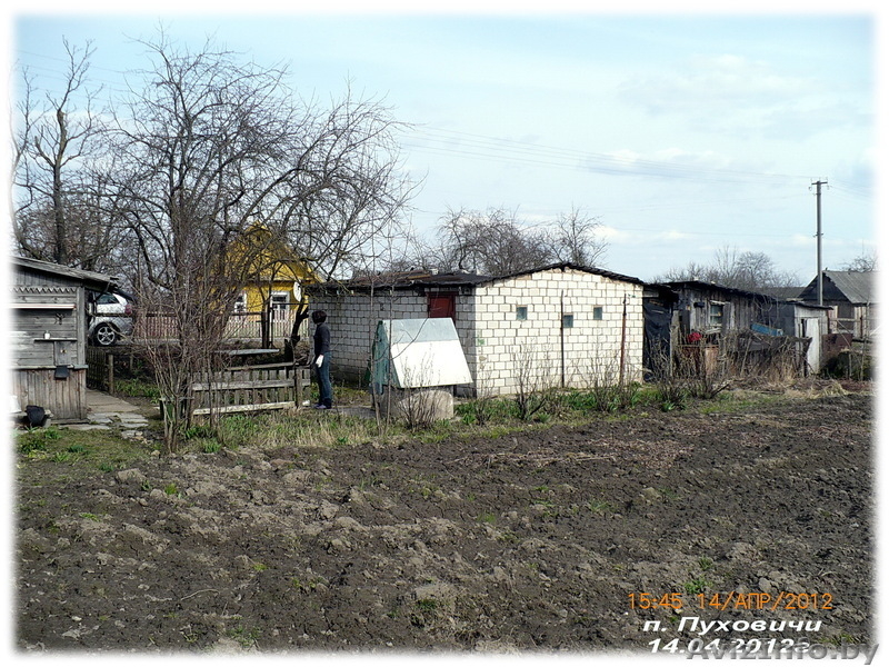 В центре пос. Пуховичи, Минская обл., дом с хозпостройками и участком земли - 12 - Изображение #3, Объявление #629817