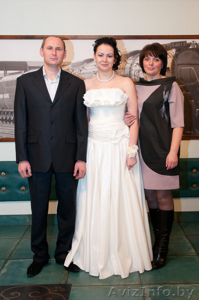 ПРОДАЮ ИДЕАЛЬНОЕ СВАДЕБНОЕ ПЛАТЬЕ! - Изображение #2, Объявление #764568