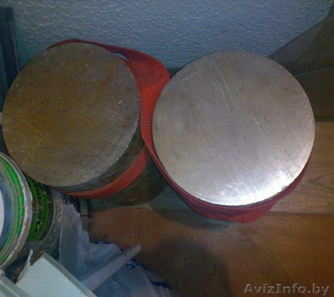 Продам Круг (Болванки, Заготовки) металла. ф210x320/ Сталь 45- 2 шт. - Изображение #1, Объявление #815701