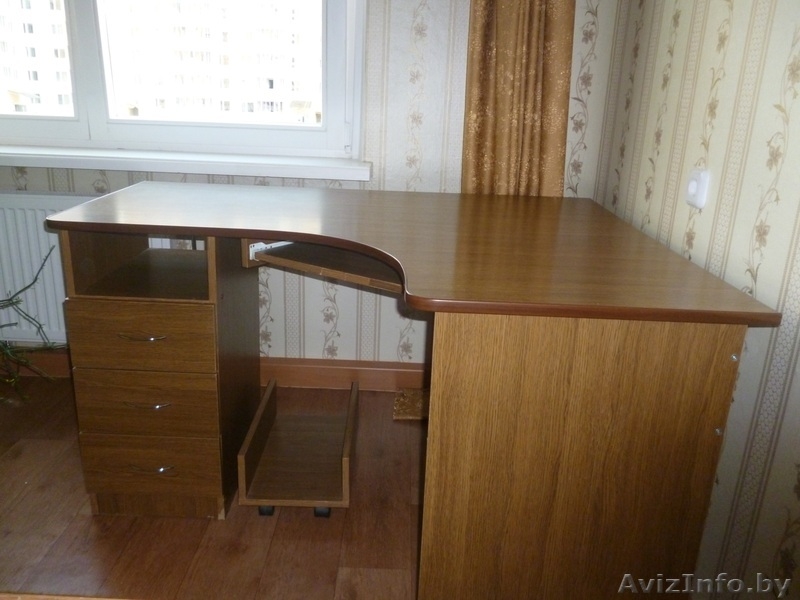 Компьютерный стол в хорошем состоянии!  + отсек для системного блока  - Изображение #3, Объявление #974740