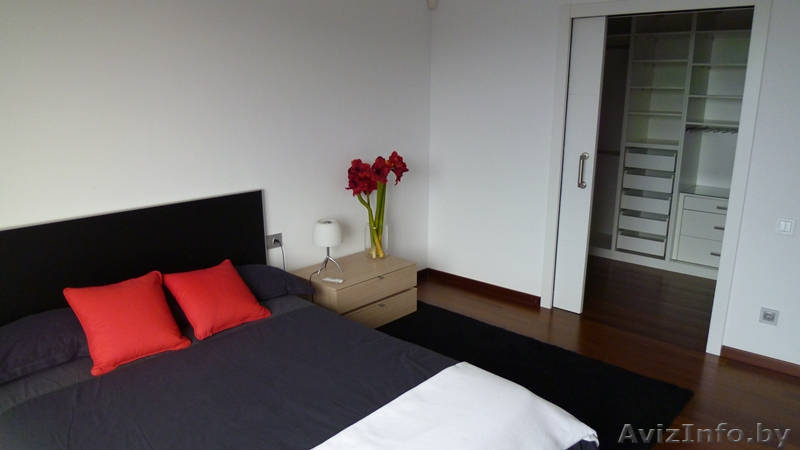 Элитный дуплекс с видом на море и бассейном под Барселоной. - Изображение #8, Объявление #1391893