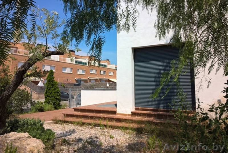 Новые таунхаусы на побережье под Барселоной - Изображение #3, Объявление #1471701