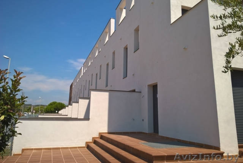 Новые таунхаусы на побережье под Барселоной - Изображение #4, Объявление #1471701