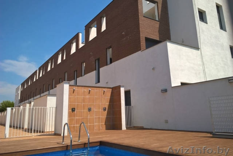 Новые таунхаусы на побережье под Барселоной - Изображение #5, Объявление #1471701