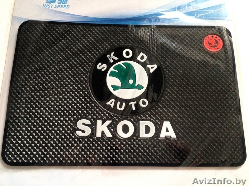 НЕСКОЛЬЗЯЩИЕ КОВРИКИ на приборную панель (торпеду) с ЛОГОТИПОМ марки автомобиля - Изображение #21, Объявление #1483088