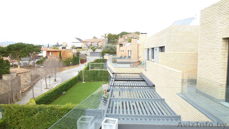 Элитный дуплекс с видом на море и бассейном под Барселоной - Изображение #9, Объявление #1518805