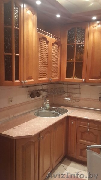 В почасовую и посуточную аренду 1-комнатная квартира возле метро - Изображение #1, Объявление #1530335