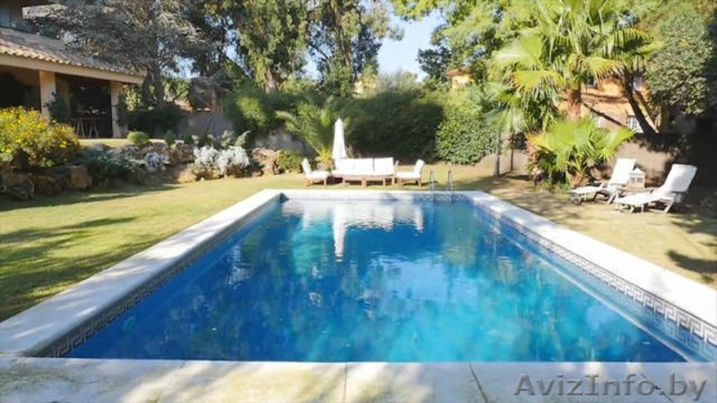 Очаровательная вилла с бассейном на побережье под Барселоной - Изображение #10, Объявление #1532435