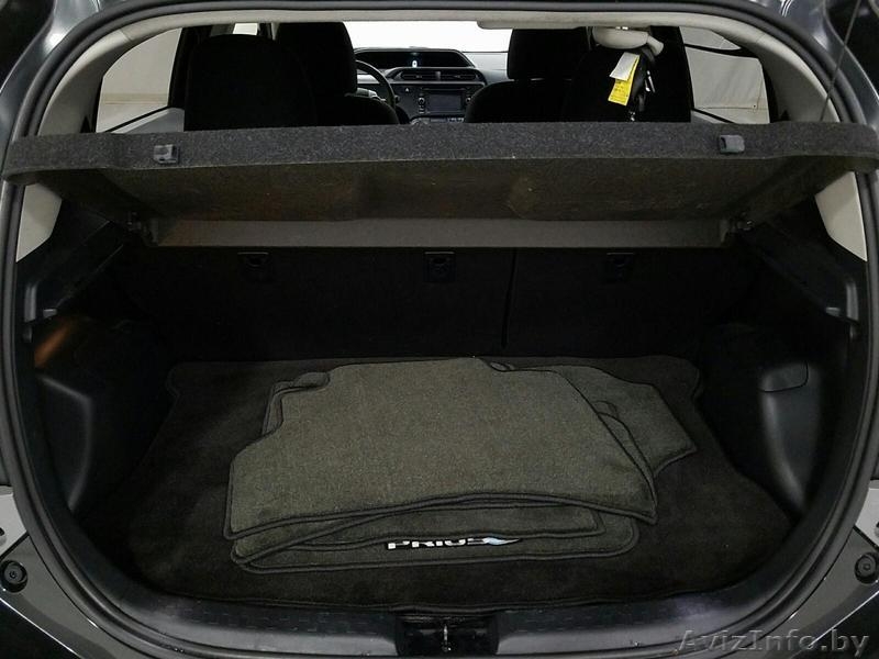 Автомобиль-гибрид Тoyota Prius C - Изображение #13, Объявление #1550059