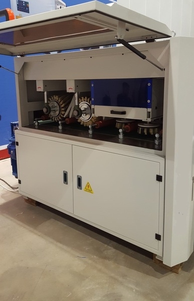 20-29-545 Щёточно-шлифовальный станок  WOODLAND MACHINERY  SK-1000-P4 (новый) - Изображение #2, Объявление #1670143