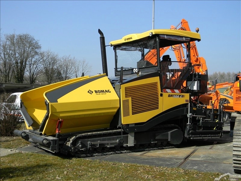 Аренда асфальтоукладчик гусеничный Demag DF140C - Изображение #2, Объявление #1680556