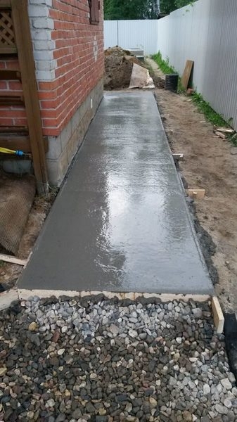 Устройство бетонной отмостки вокруг дома - Изображение #1, Объявление #1682854