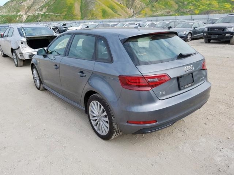 Audi A3  E-TRON PREMIUM 2015 - Изображение #5, Объявление #1687496