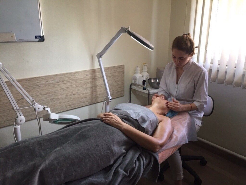 Курсы по косметологии, маникюру, педикюру, визажу и наращиванию ногтей - Изображение #3, Объявление #1751478